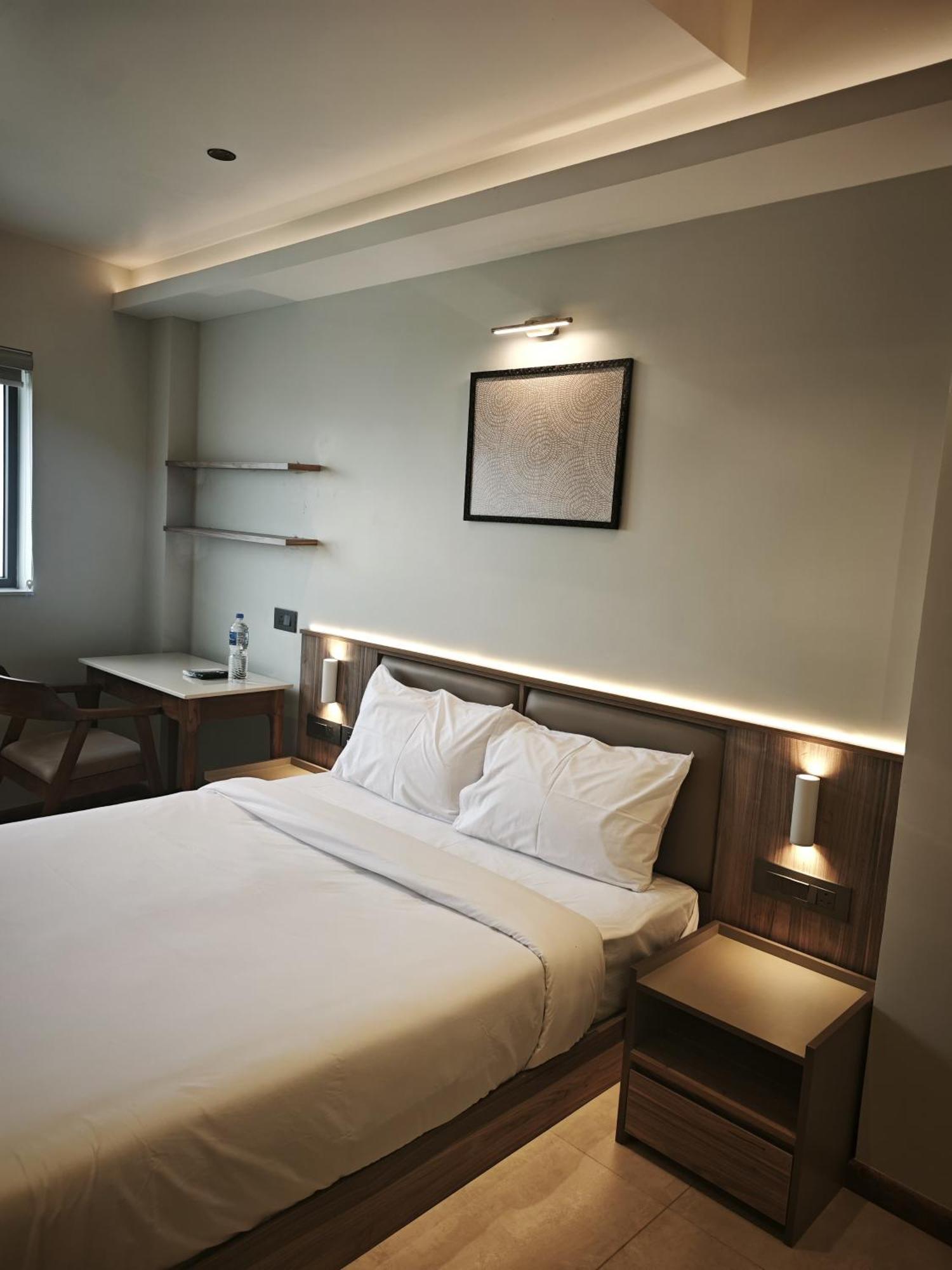 Alite Enclaves Fully Furnished Apartments Thrissur Exterior foto